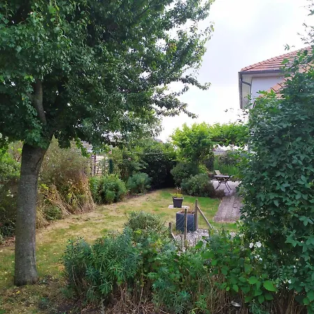 Villa In Adinkerke With Nice Garden In A Quiet Neighbourhood De Panne