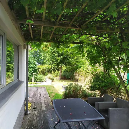 In Adinkerke With Nice Garden In A Quiet Neighbourhood Villa *
