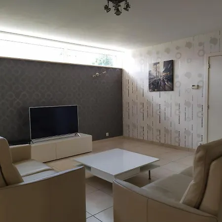 Villa In Adinkerke With Nice Garden In A Quiet Neighbourhood *