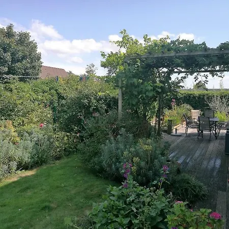Villa In Adinkerke With Nice Garden In A Quiet Neighbourhood De Panne